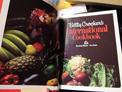 Betty Crocker's International Cookbook Betty Crocker; Pat Stewart and Barbara Gorder Sims